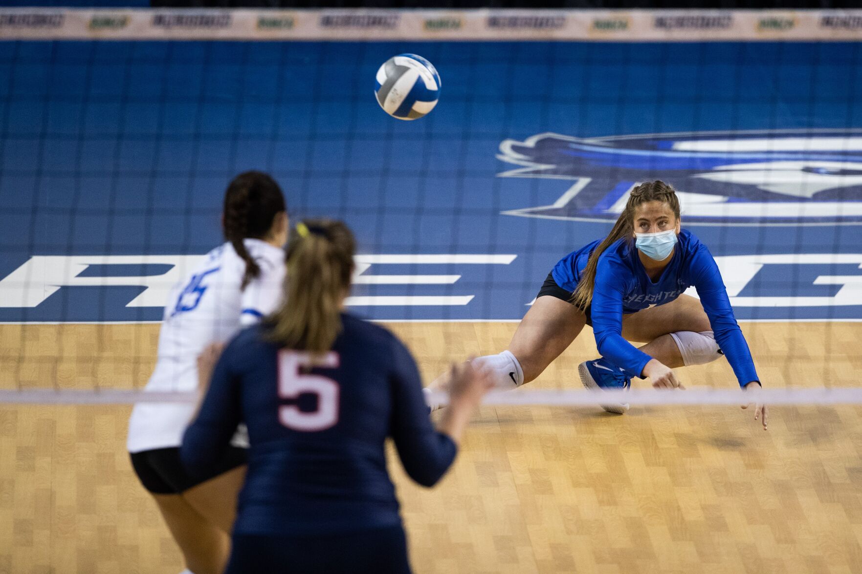 040321-owh-spo-cuvolley-ar13